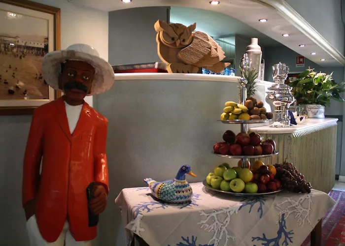 San Francisco 3* Виареджо